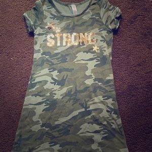 Camouflage dress, flip sequins.